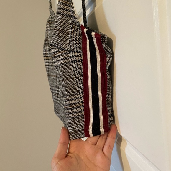 Guess Women’s Plaid Cropped Tank - Picture 2 of 3